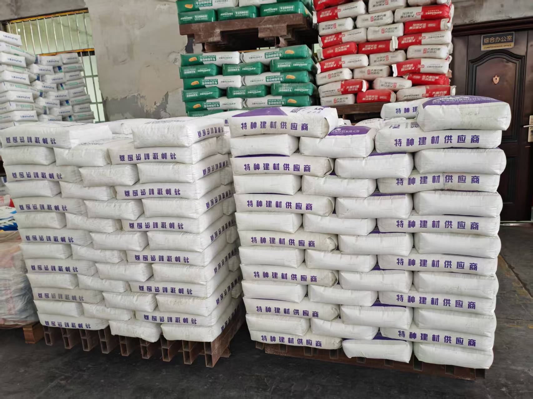 沁县拱顶带模注浆料